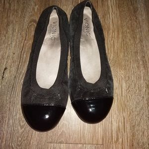 Vionic allora black flat with orthoheel